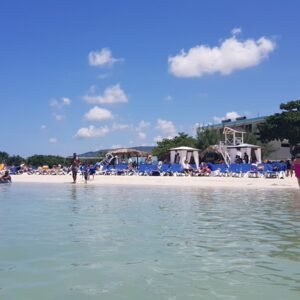 Tropical Bliss Beach – Stress-Free Ride to Paradise