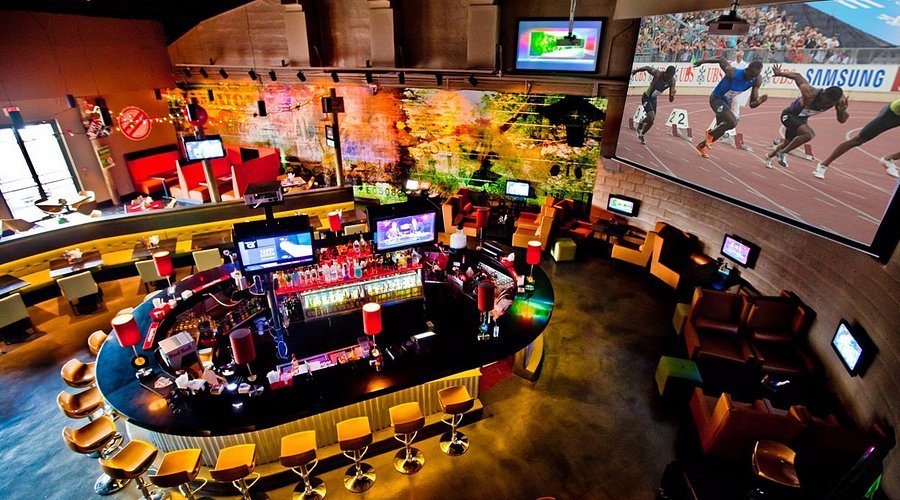 the-main-bar-at-usain